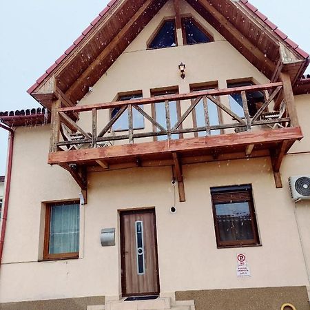 Апартаменты Casa Cu Balcon Брашов Экстерьер фото